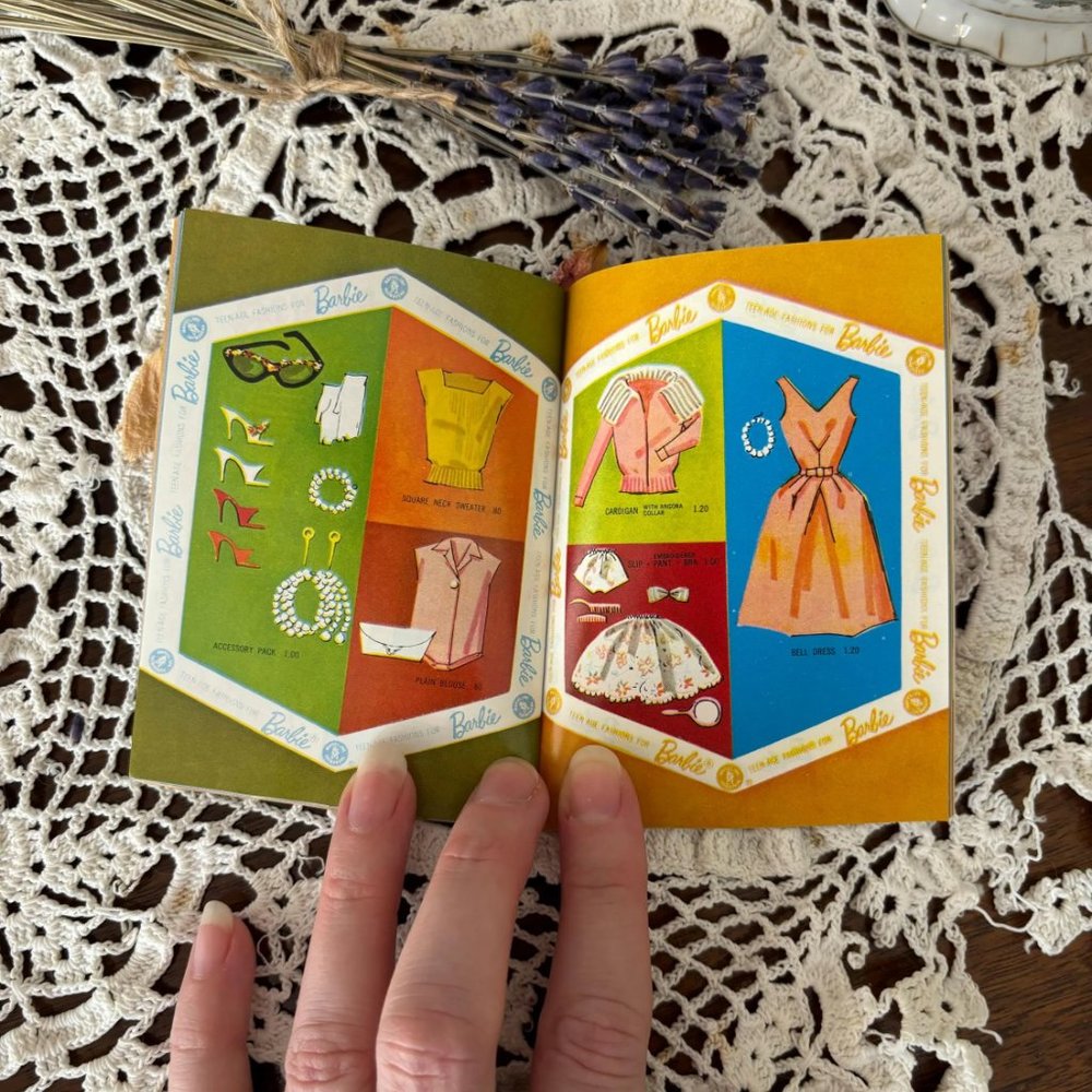 Vintage 60s Barbie and Ken Fashion Booklet Mini Fashion Magazine Mattel Doll - Picture 4 of 9